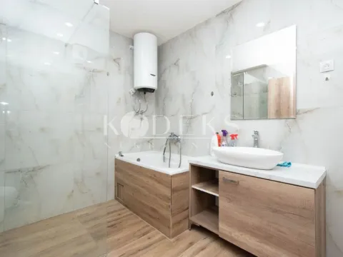 Prodaja, dvosoban stan, 79m², Stari Aerodrom, Podgorica - image 10