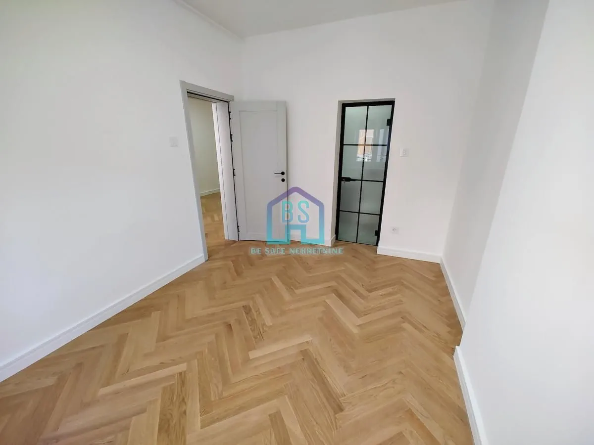 Prodaja, trosoban stan, 85m², Stari grad, Novi Sad