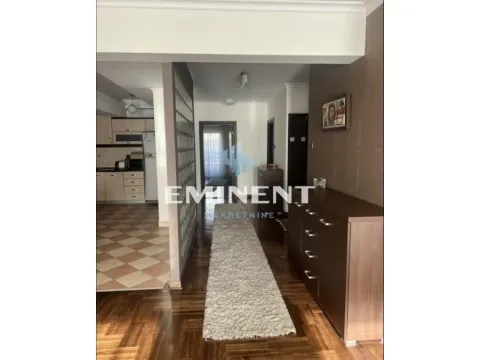 Izdavanje, trosoban stan, 120m², Tašmajdan, Palilula Sve Podlokacije - image 7