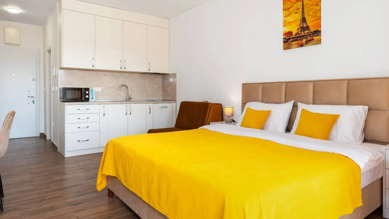 Sale, studio apartment, 31m², Centar, Bar