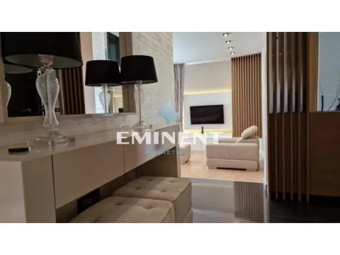 Prodaja, kuća, 345m², Surčin, Beograd - image 2