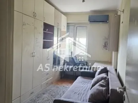Izdavanje, četvorosoban stan, 86m², Savski Venac, Beograd - image 17