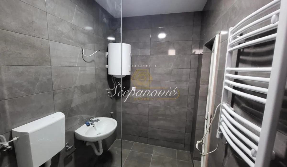 Prodaja, kuća, 94m², Banatić, Novi Sad Sve Podlokacije