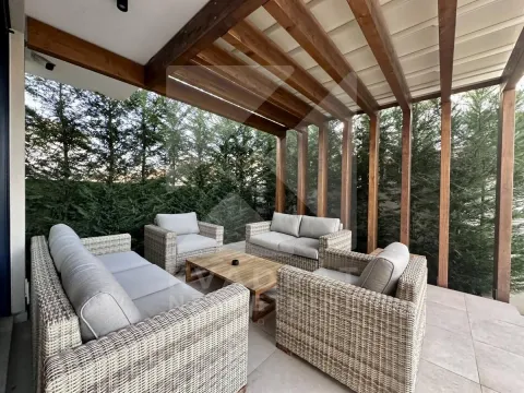 Izdavanje, kuća, 230m², Gornja Gorica, Podgorica - image 36