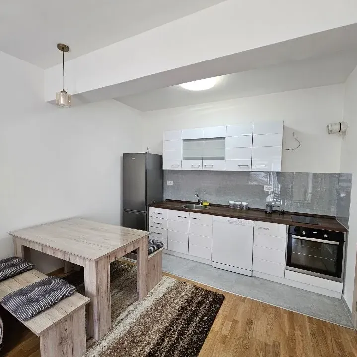 Izdavanje, jednosoban stan, 50m², Stara Varoš, Podgorica