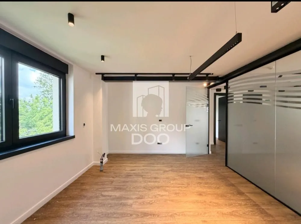 Rent, office space, 563m², Savski Venac, Beograd