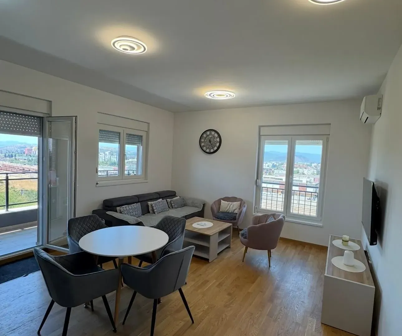 Rent, two bedroom apartment, 65m², Stari Aerodrom, Podgorica