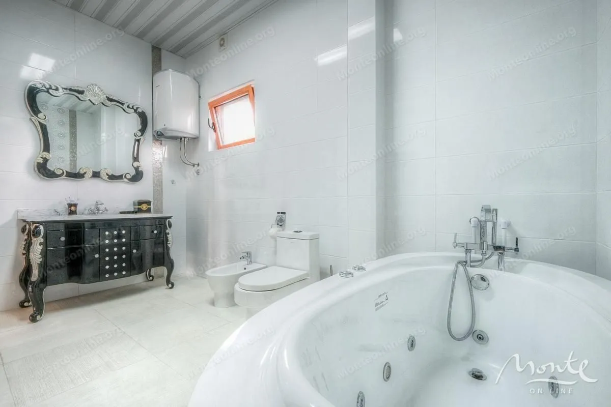 Sale, house, 372m², Radovići, Tivat