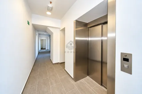 Rent, office space, 600m², Donja Gorica, Podgorica - image 10