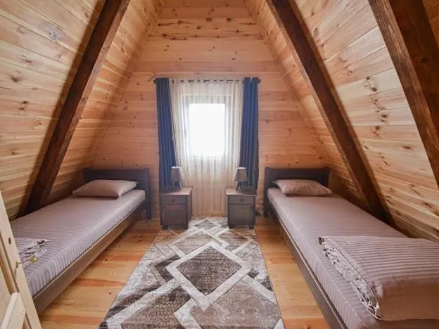 Prodaja, kuća, 218m², Motički gaj, Žabljak