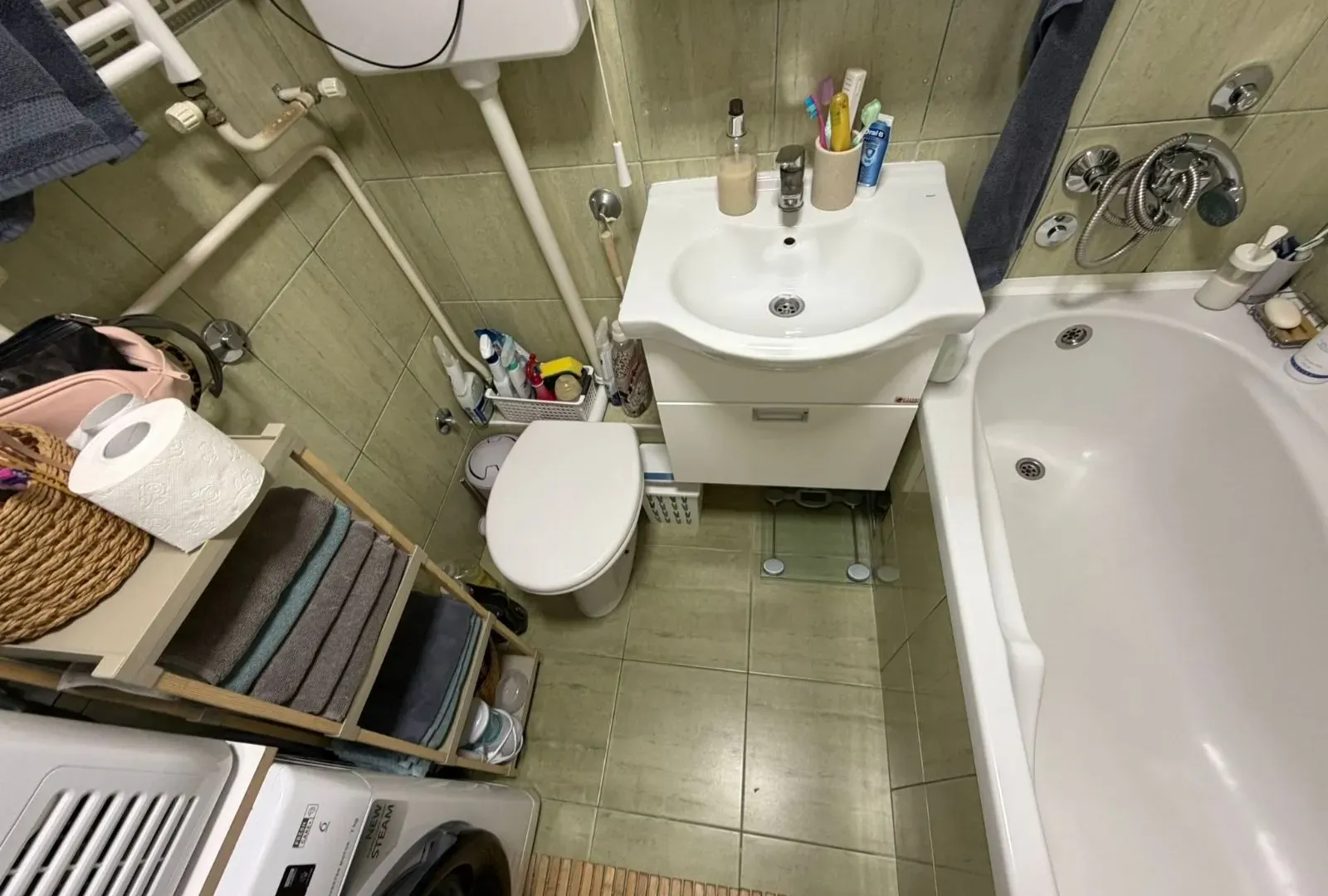 Prodaja, trosoban stan, 80m², Novo naselje, Novi Sad