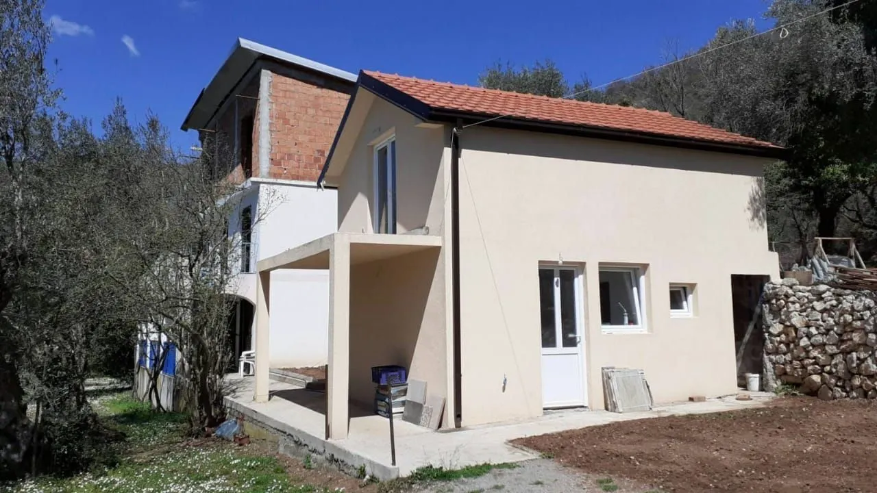 Sale, house, 270m², Kamenovo, Budva