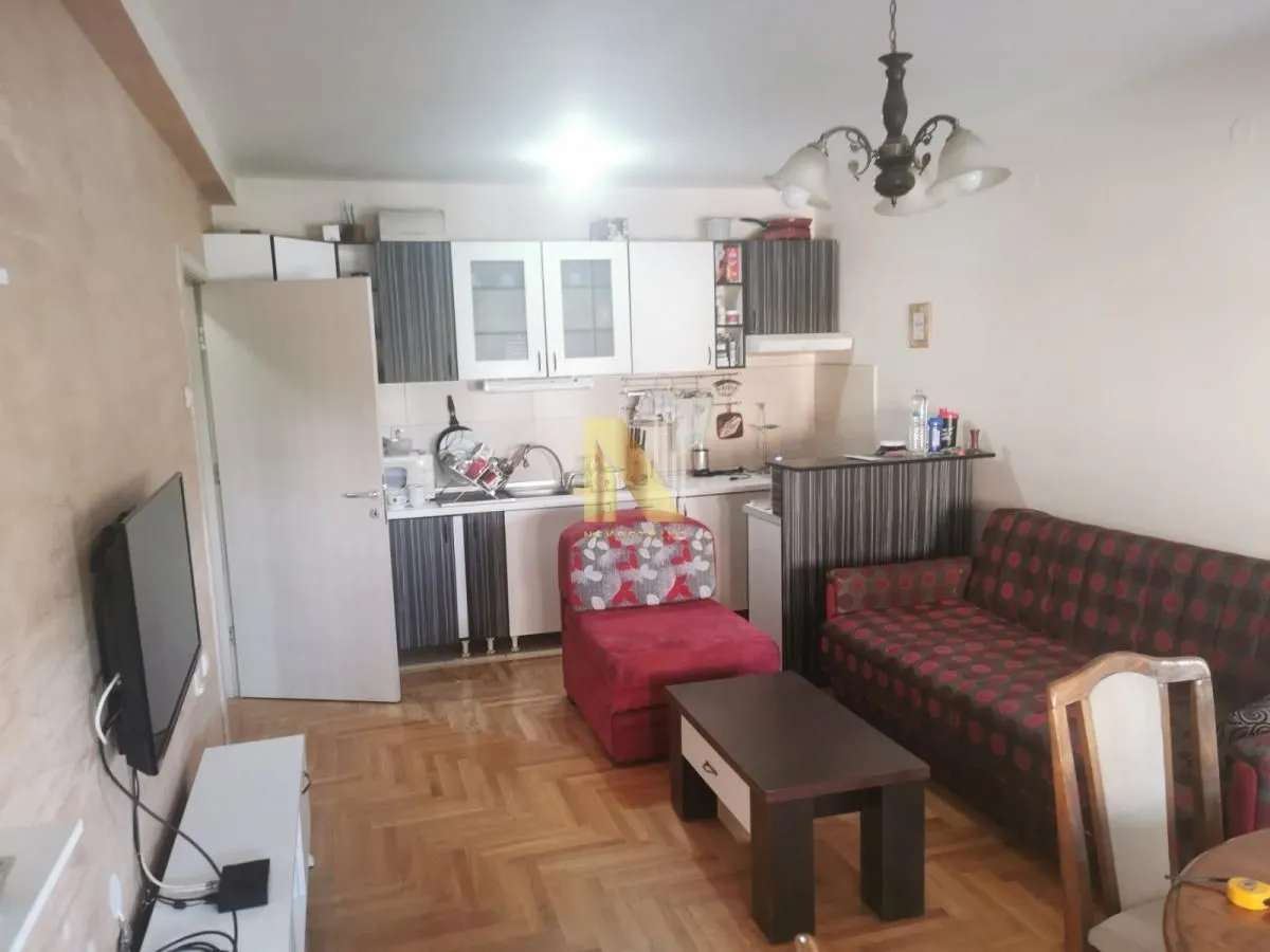Izdavanje, jednosoban stan, 41m², Grbavica, Novi Sad Sve Podlokacije
