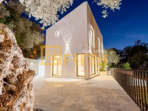 Sale, house, 240m², Budva, Crna Gora - image 42