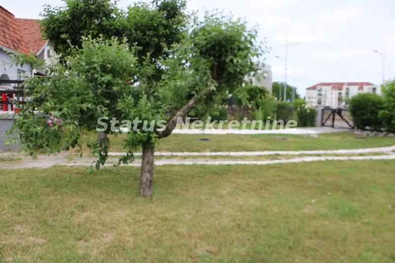 Prodaja, kuća, 242m², Novo naselje, Novi Sad