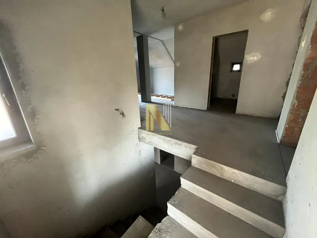 Prodaja, kuća, 209m², Petrovaradin, Novi Sad