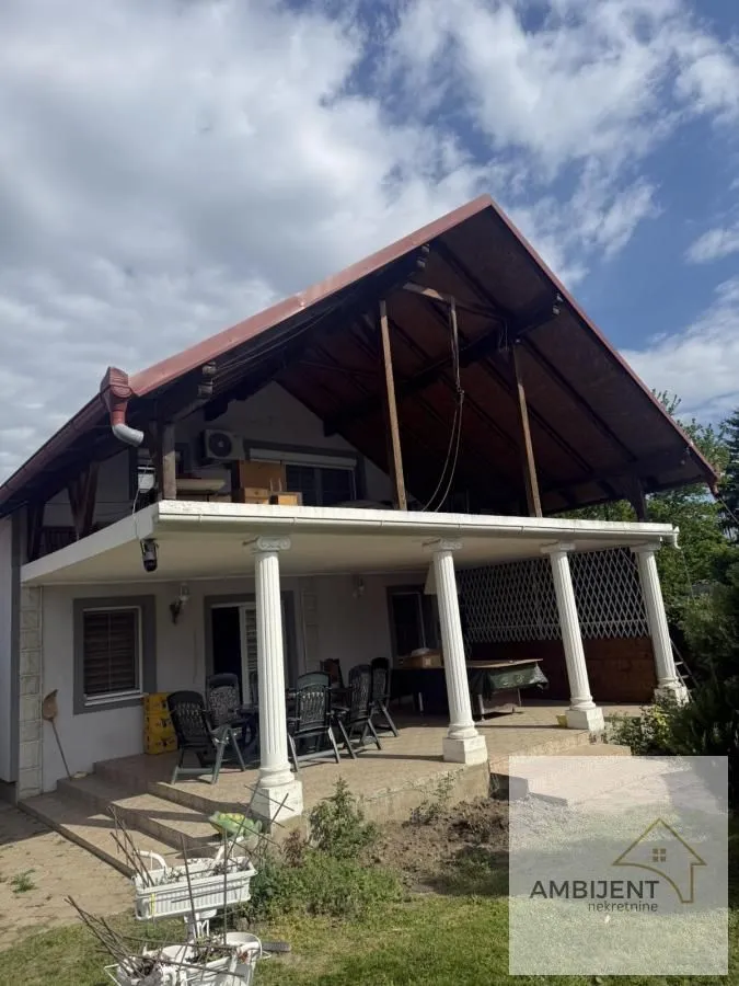Prodaja, kuća, 248m², Centar, Stara Pazova