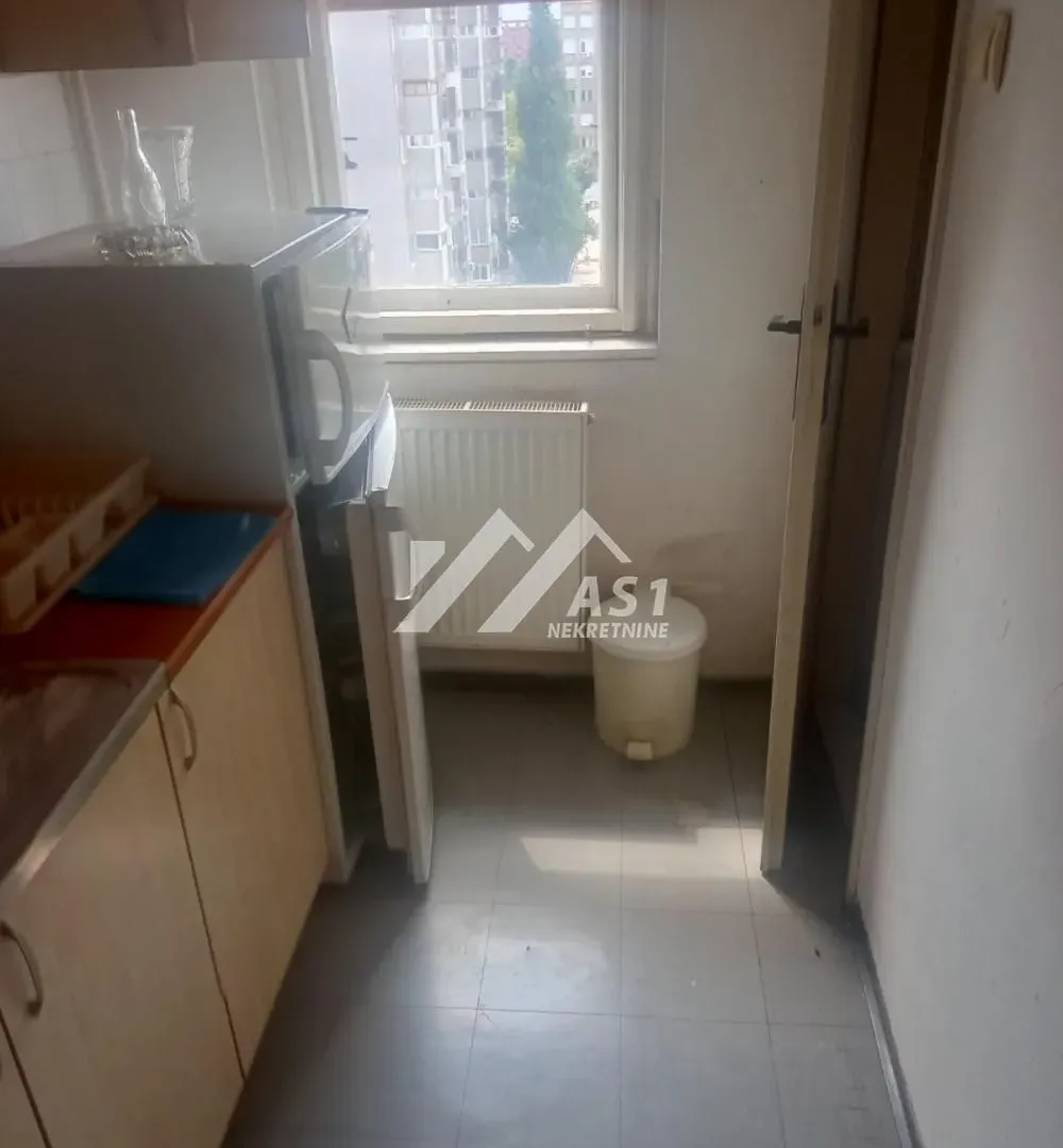 Izdavanje, trosoban stan, 78m², Bulevar Oslobodjenja, Novi Sad Sve Podlokacije