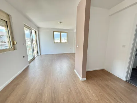 Prodaja, jednosoban stan, 58m², Bar, Crna Gora - image 1