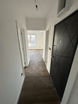 Prodaja, jednosoban stan, 44m², Tivat, Crna Gora - image 5