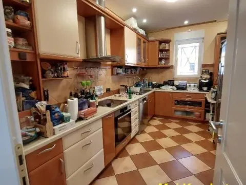 Sale, apartment, 400m², Čukarica, Beograd - image 5