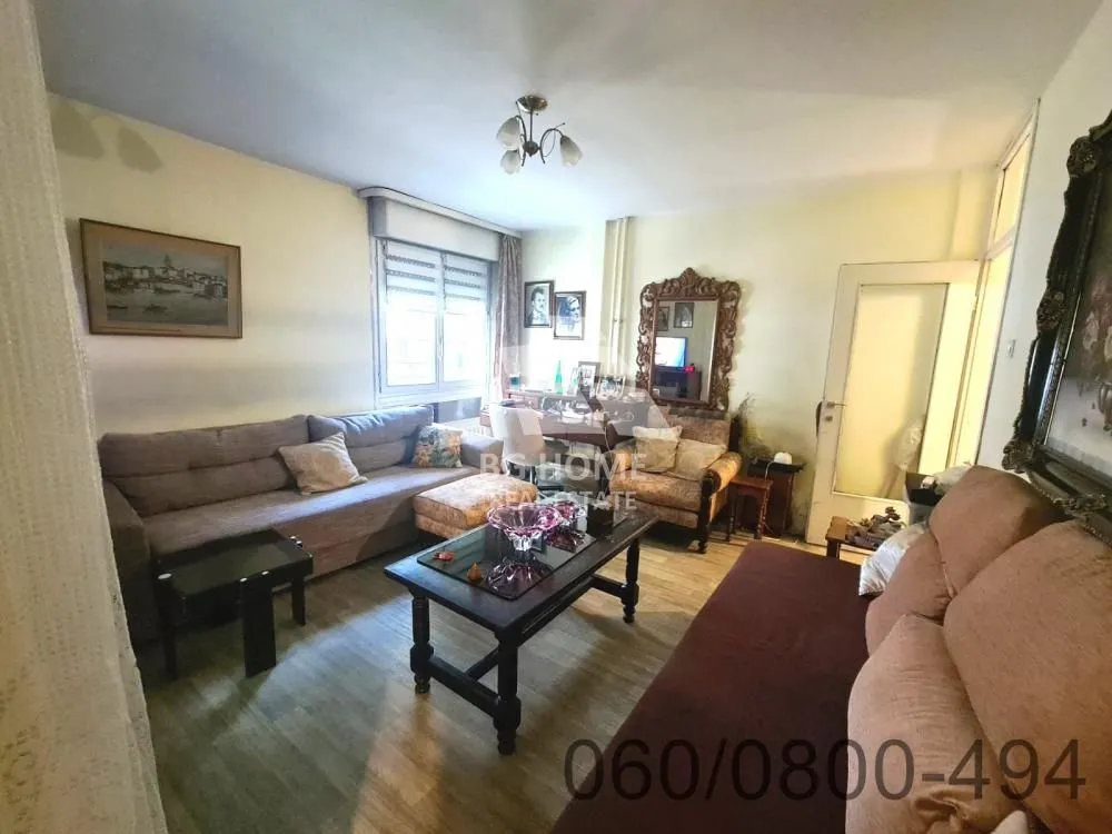 Rent, two bedroom apartment, 55m², Kalenić Pijaca, Vračar Sve Podlokacije