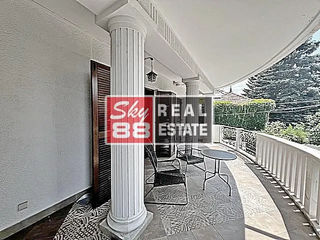 Rent, house, 550m², Senjak, Beograd