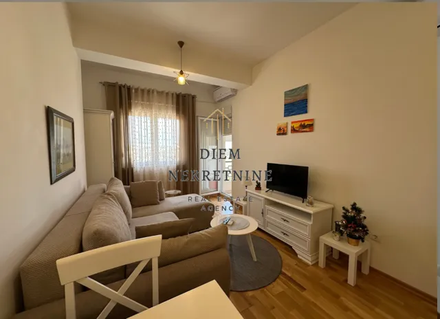Izdavanje, jednosoban stan, 37m², Ljubović, Podgorica