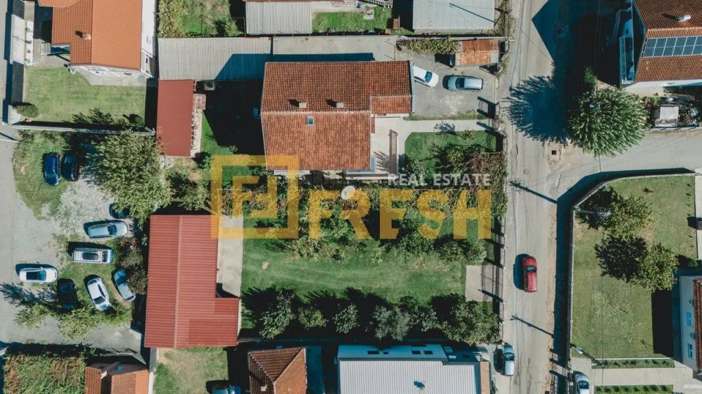 Prodaja, kuća, 400m², Murtovina, Podgorica