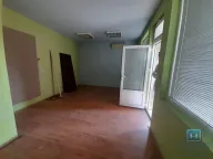 Izdavanje, poslovni prostor, 20m², Centar, Jagodina - image 2