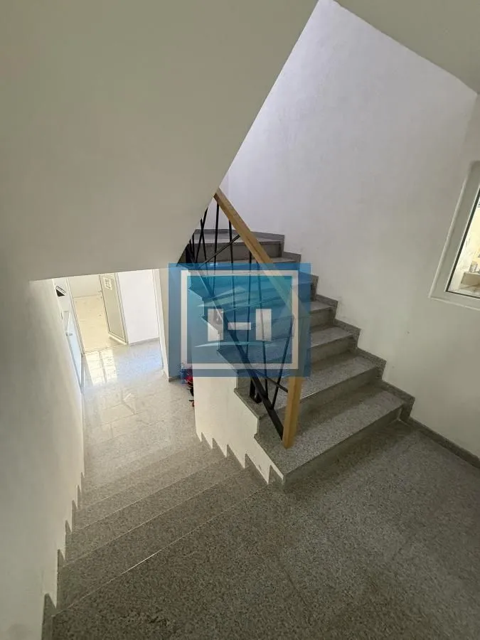 Rent, office space, 194m², Industrijska zona, Jagodina