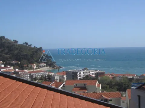 Prodaja, četvorosoban stan, 158m2, Petrovac, Budva