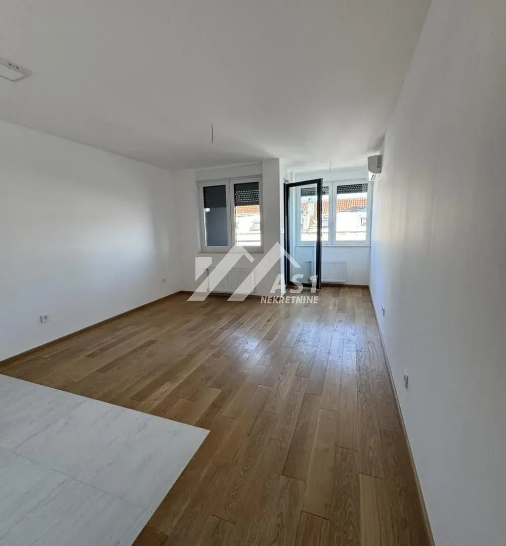 Rent, apartment, 33m², Bulevar Oslobodjenja, Novi Sad Sve Podlokacije