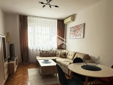 Izdavanje, stan, 37m², Palilula Sve Podlokacije, Beograd - image 1