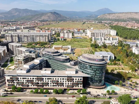 Rent, two bedroom apartment, 88m², Kod Capital Plaze, Podgorica - image 20