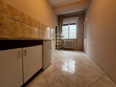 Rent, office space, 50m², Stari grad, Novi Sad - image 6