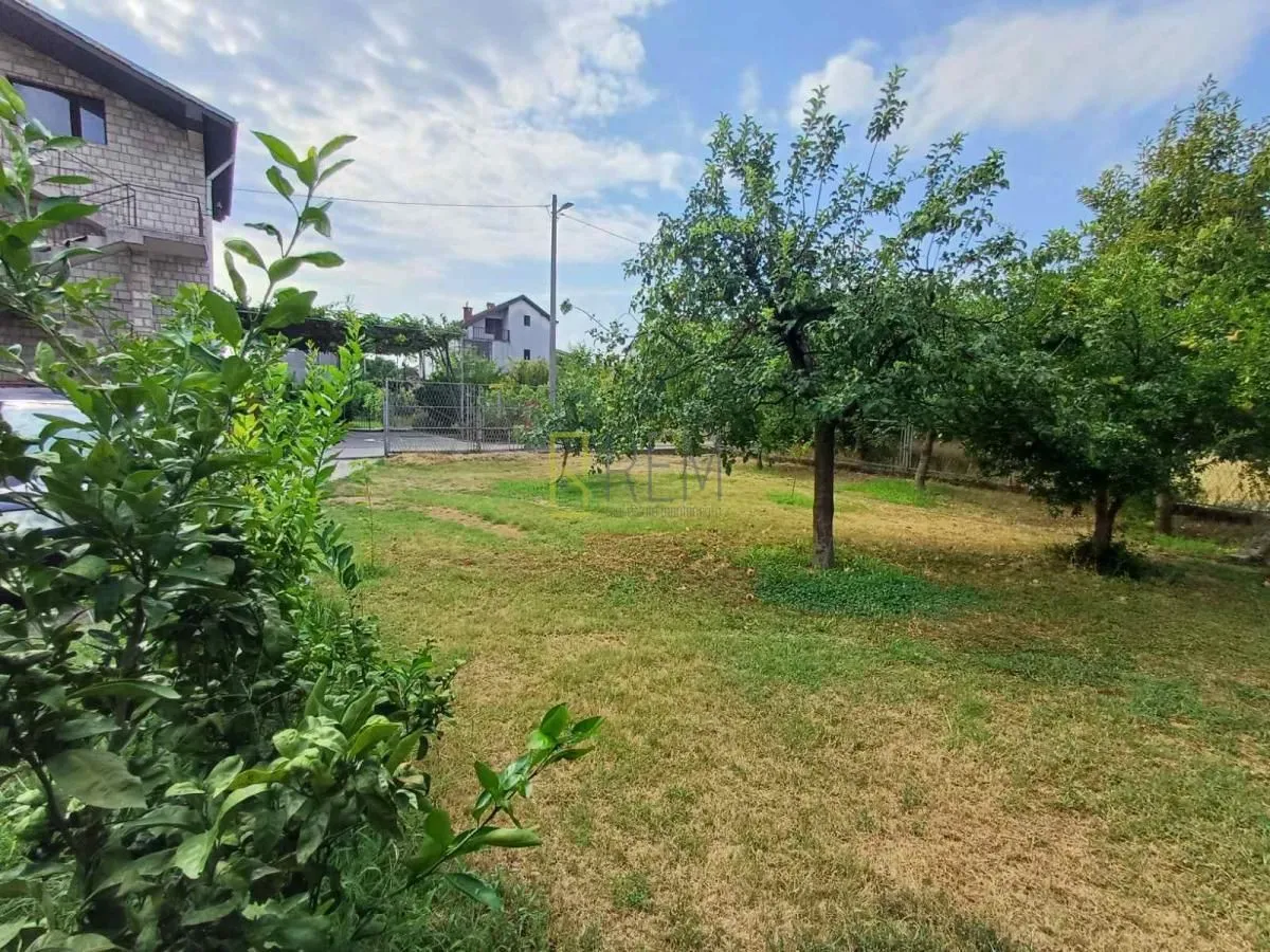 Sale, house, 161m², Tološi, Podgorica