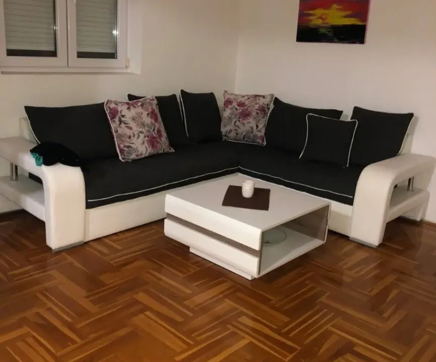 Rent, one bedroom apartment, 52m², 1 maj, Podgorica