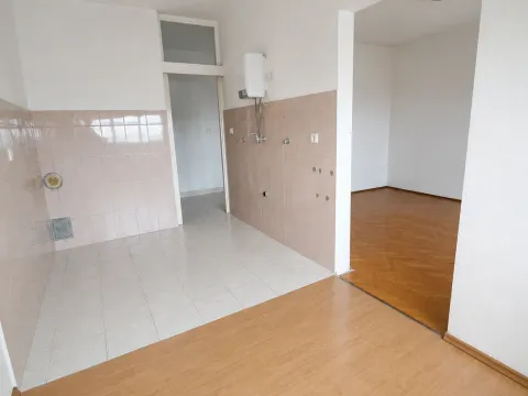Sale, one bedroom apartment, 47m², Gintaš, Podgorica - image 4