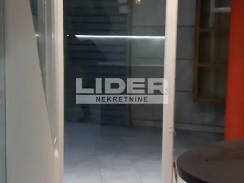 Prodaja, poslovni prostor, 8m², Savski Venac, Beograd - image 1