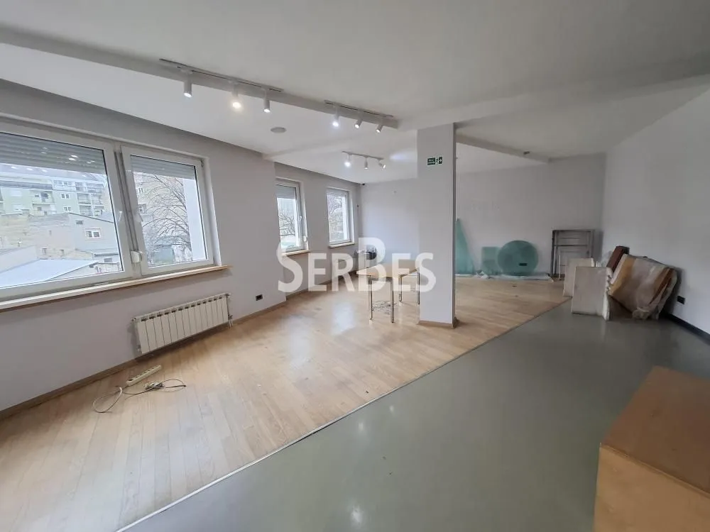 Rent, office space, 254m², Bulevar Oslobodjenja, Novi Sad Sve Podlokacije