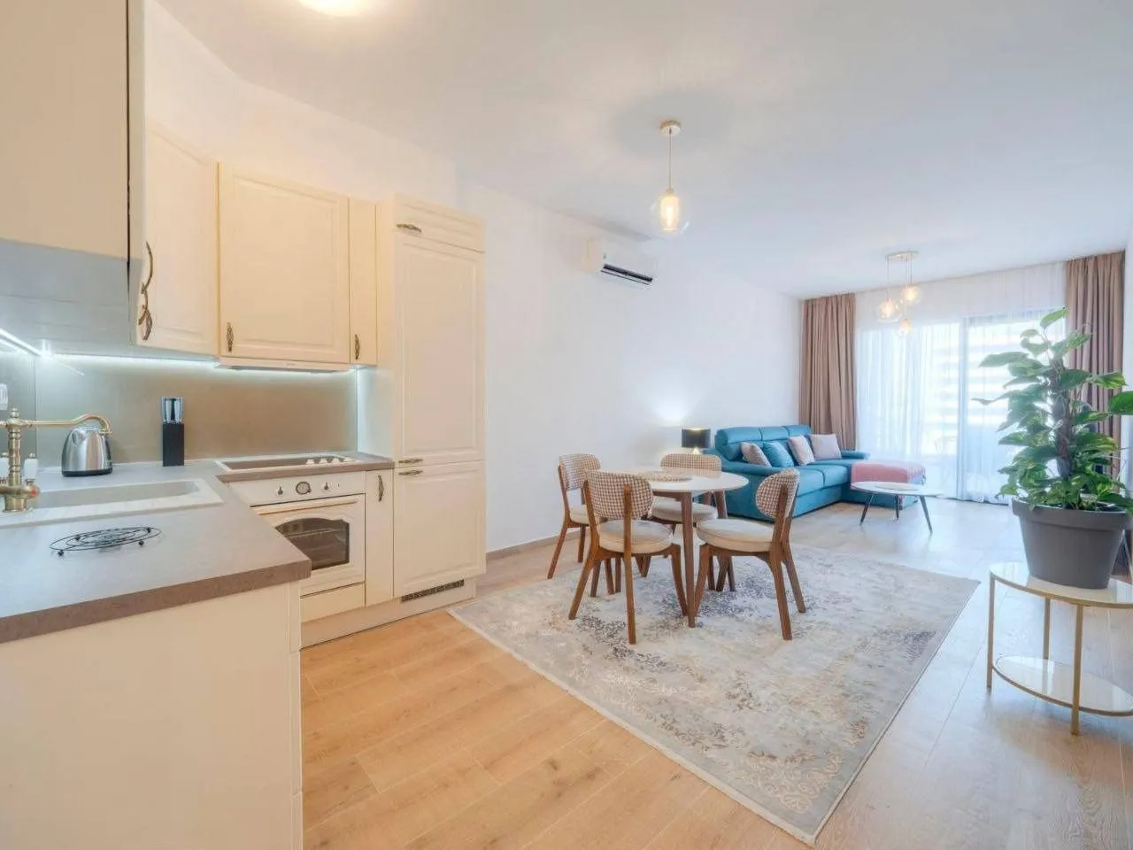 Rent, one bedroom apartment, 107m², Budva, Crna Gora