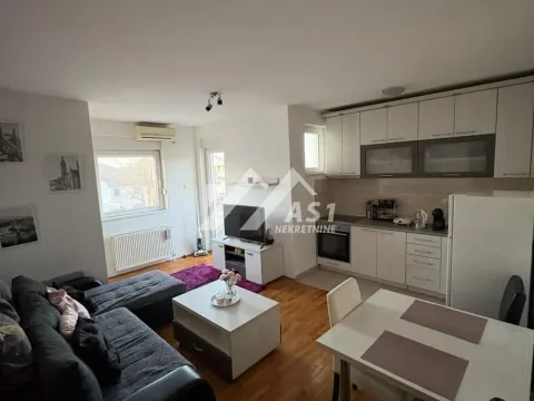 Rent, three bedroom apartment, 50m², Telep, Novi Sad Sve Podlokacije - image 1