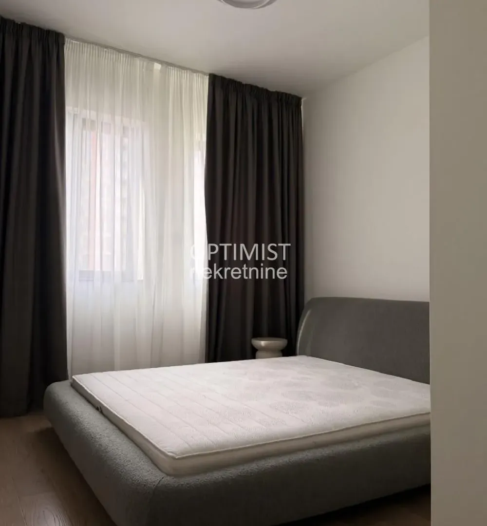 Prodaja, trosoban stan, 81m², Savski Venac, Beograd