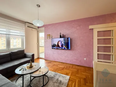 Prodaja, dvosoban stan, 68m², Stari Aerodrom, Podgorica - image 3
