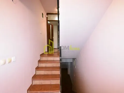 Izdavanje, poslovni prostor, 200m², Tološi, Podgorica - image 14