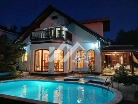 Sale, house, 336m², Petrovaradin, Novi Sad