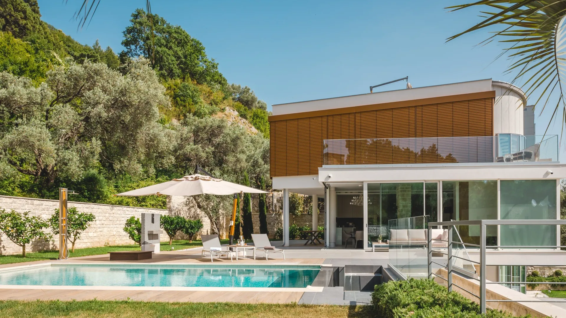 Rent, house, 749m², Crvena Glavica, Budva