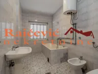 Izdavanje, kuća, 604m², Voždovac Sve Podlokacije, Beograd - image 4