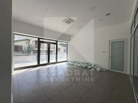 Izdavanje, poslovni prostor, 362m², Ljubović, Podgorica - image 5